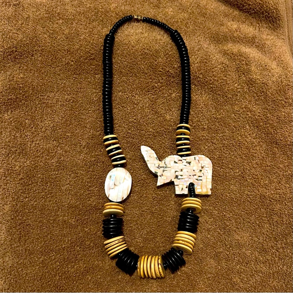 Wooden Beads Elephant Necklace